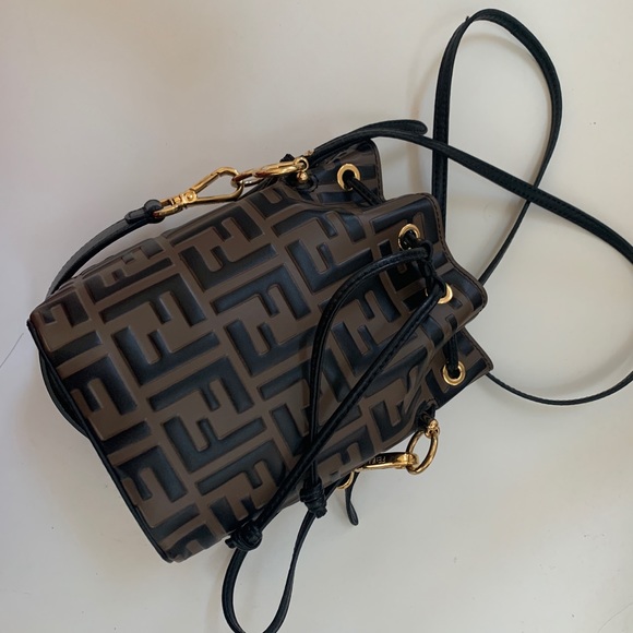 Fendi bucket bag mon tresor - Picture 2 of 10